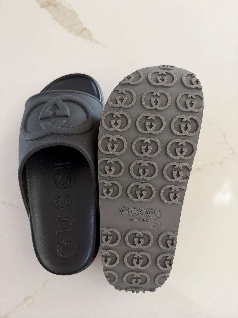Gucci interlocking GG Slide Sandals - Picture 3 of 5